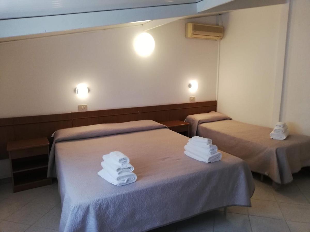 Hotel La Bella Vita Ρίμινι Εξωτερικό φωτογραφία
