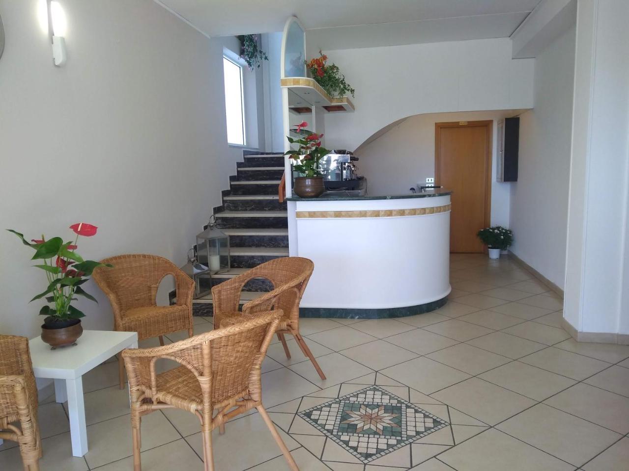 Hotel La Bella Vita Ρίμινι Εξωτερικό φωτογραφία