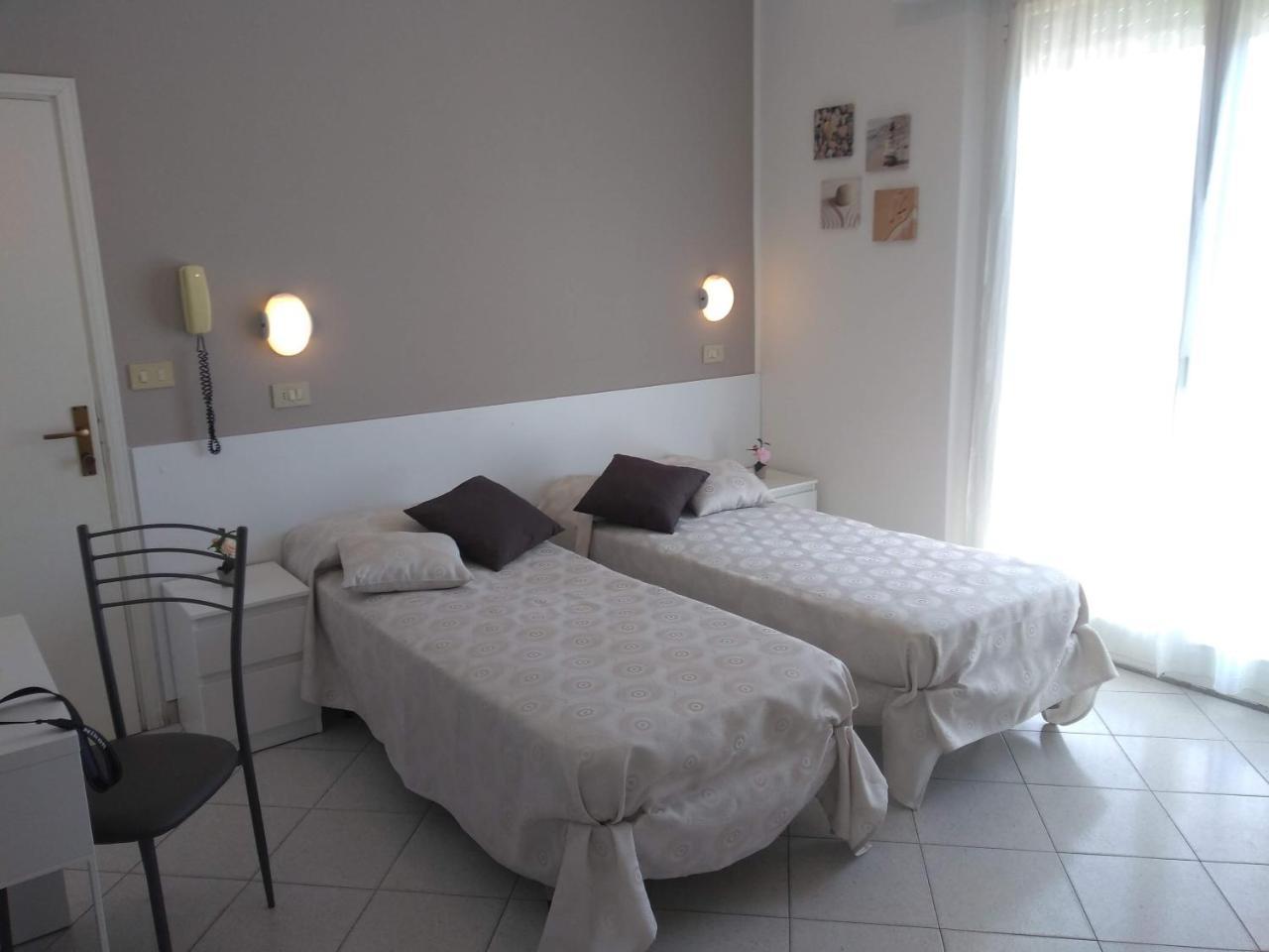 Hotel La Bella Vita Ρίμινι Εξωτερικό φωτογραφία