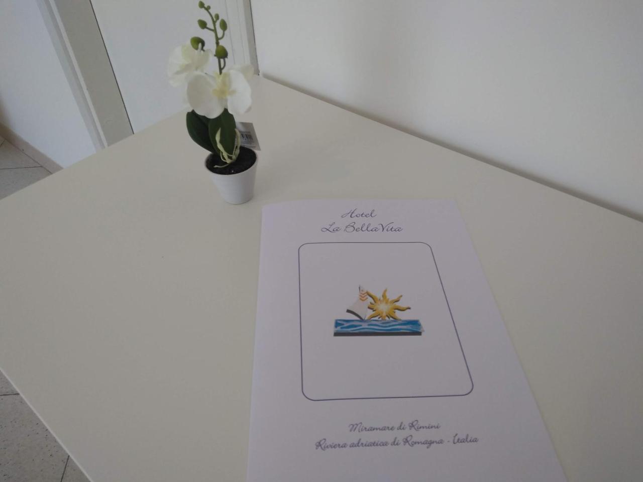 Hotel La Bella Vita Ρίμινι Εξωτερικό φωτογραφία