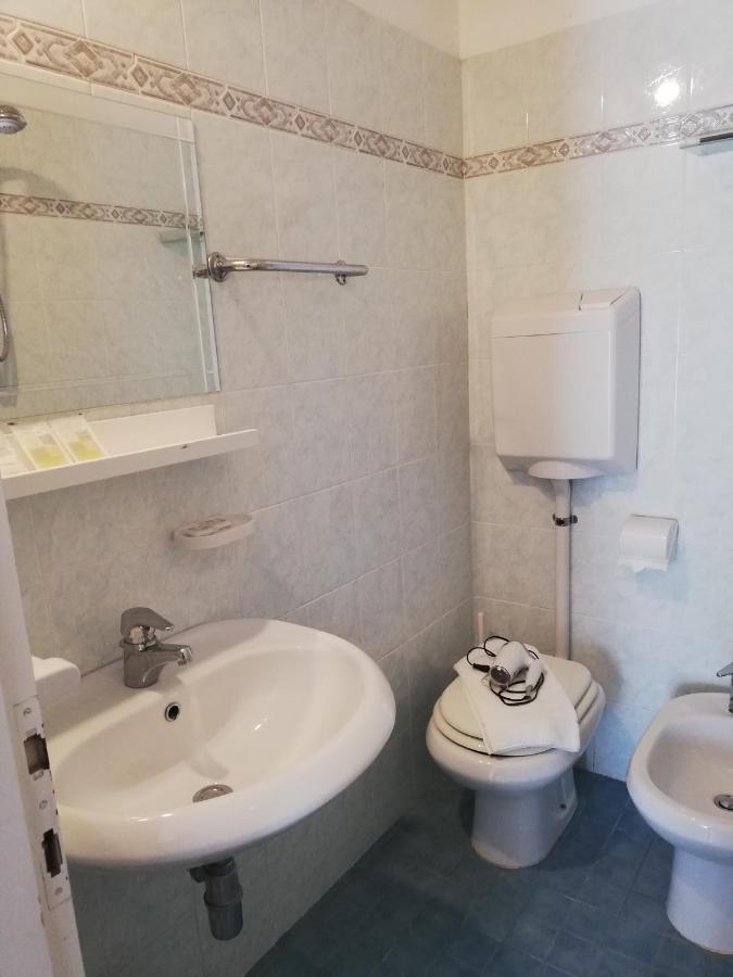 Hotel La Bella Vita Ρίμινι Εξωτερικό φωτογραφία